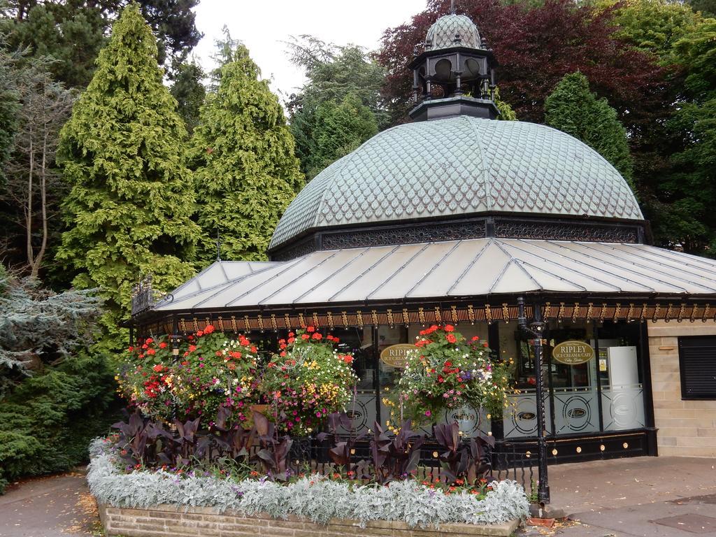 Springdale Guest House Харогейт Екстериор снимка